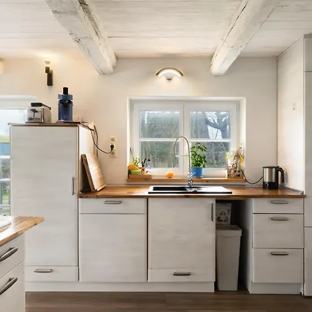 بيت للعطل Suzanne Mercimersea *