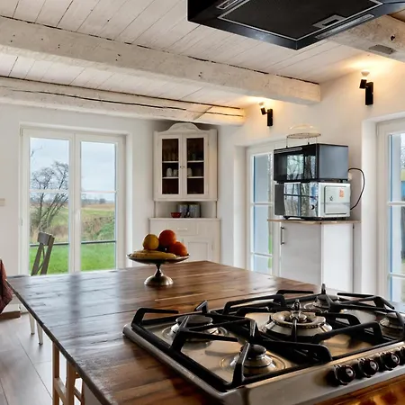 بيت للعطل Suzanne Mercimersea