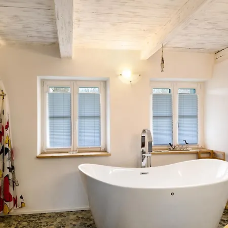 بيت للعطل Suzanne Mercimersea