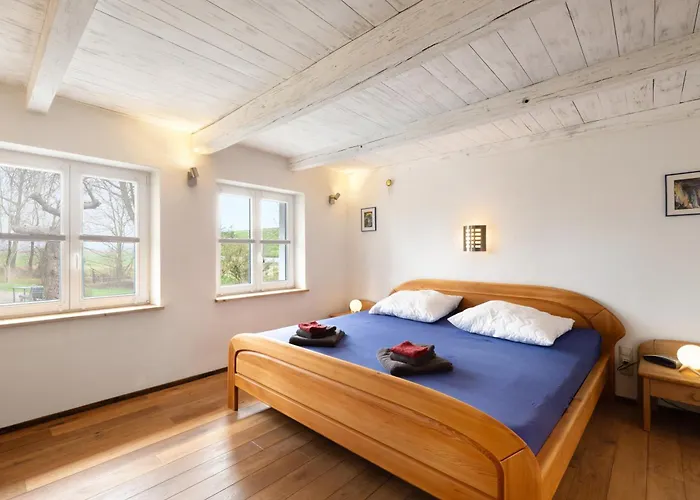 Suzanne Mercimersea Oberndorf (Lower-Saxony)